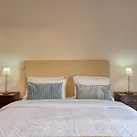 Lidia's Place, A In Madeira Διαμέρισμα *