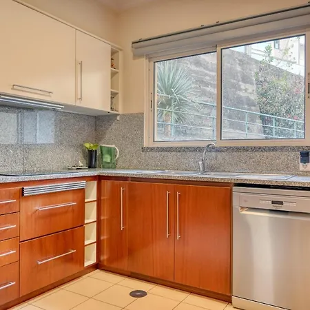 Lidia's Place, A In Madeira